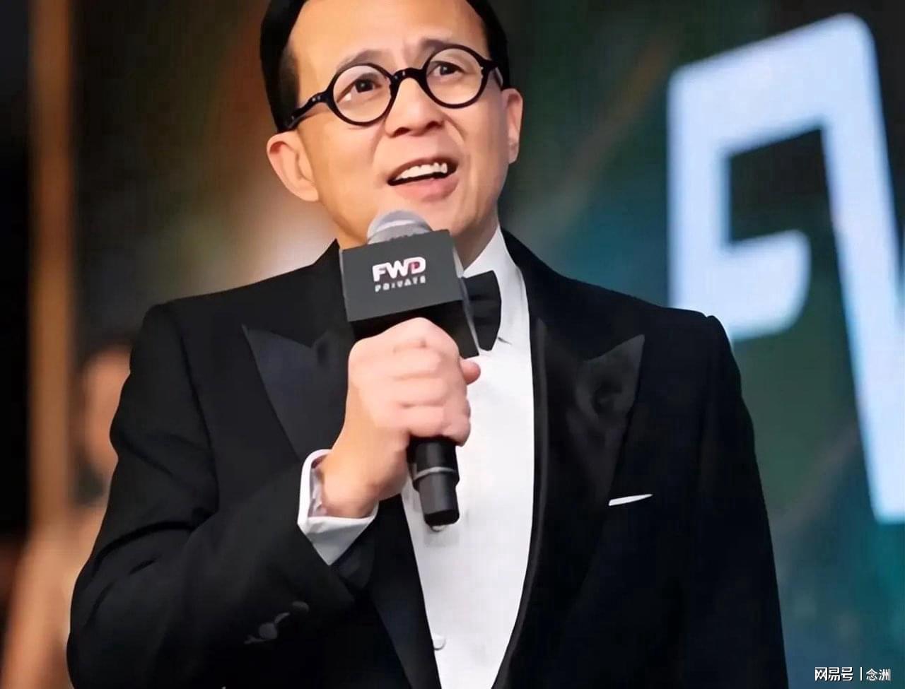 开云app下载-身家480亿！59岁李嘉诚次子1.7亿买世界杯转播权 球迷付费观看